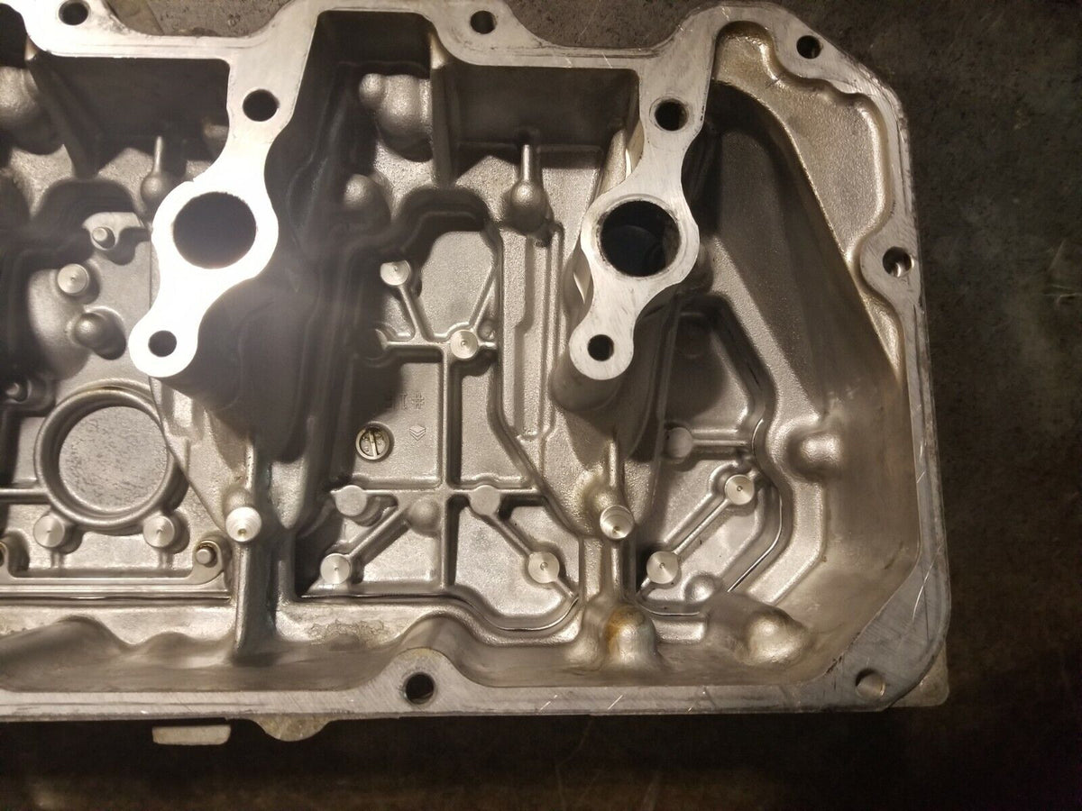 2011-2015 DURAMAX 6.6 6.6L DIESEL LML VALVE COVER SPACER RH PASSENGER