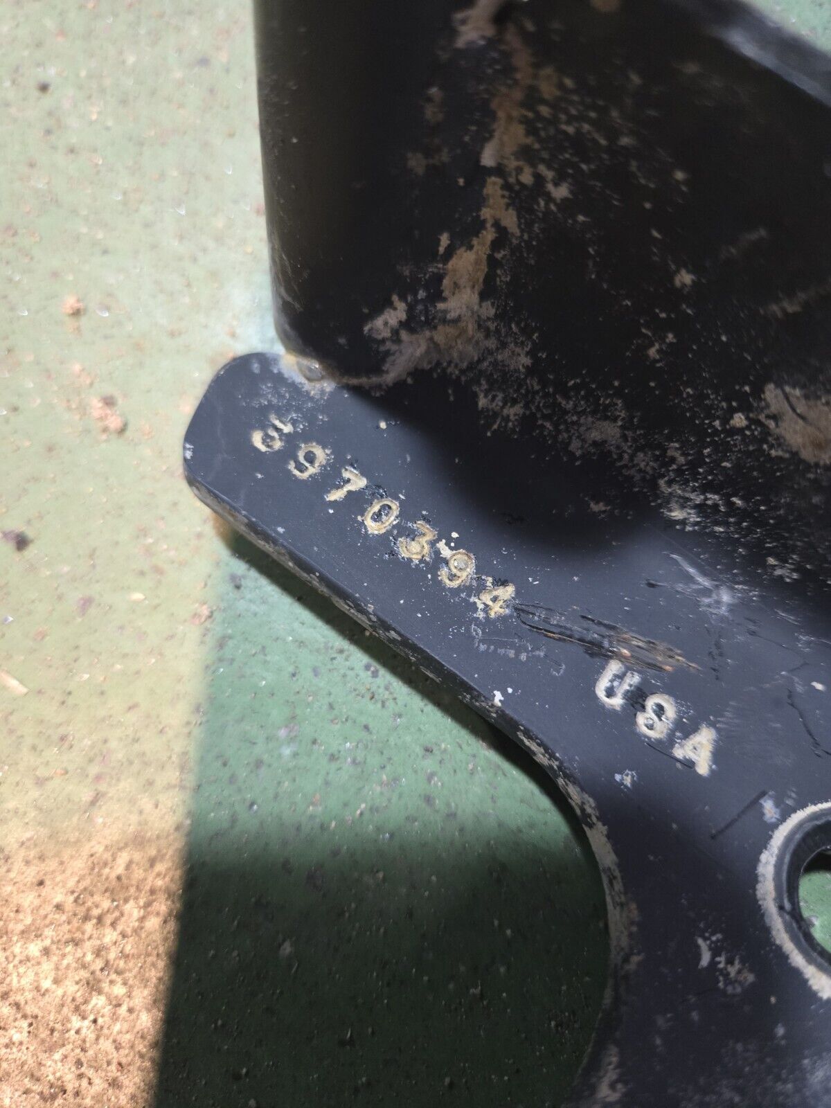 3970394 5.9L / 6.7L CUMMINS LOWER FAN SHROUD BRACKET