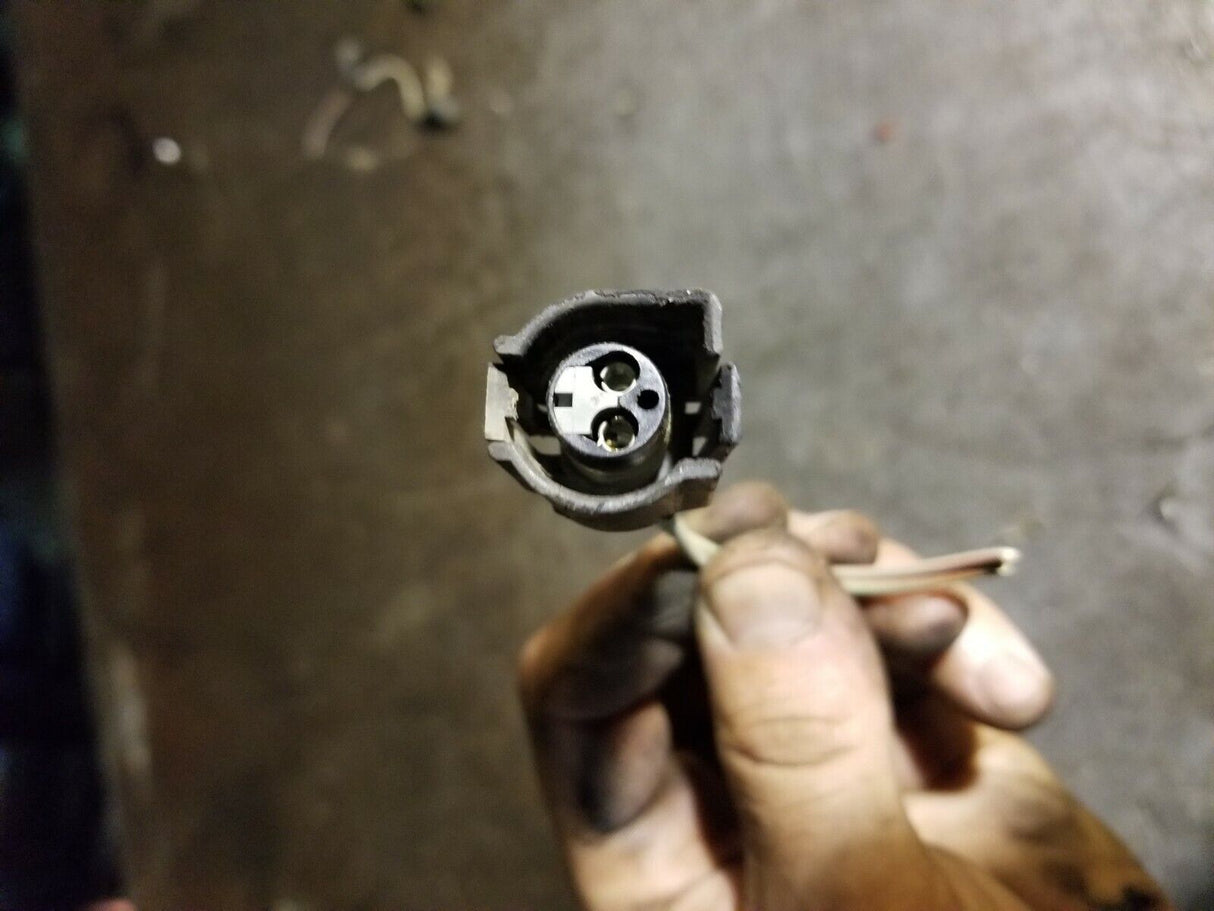 2 PIN 2 WIRE 99-02 7.3L POWERSTROKE ENGINE PIGTAIL round 2 plug