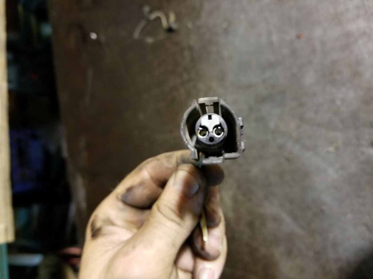 2 PIN 2 WIRE 99-02 7.3L POWERSTROKE ENGINE PIGTAIL round 2 plug