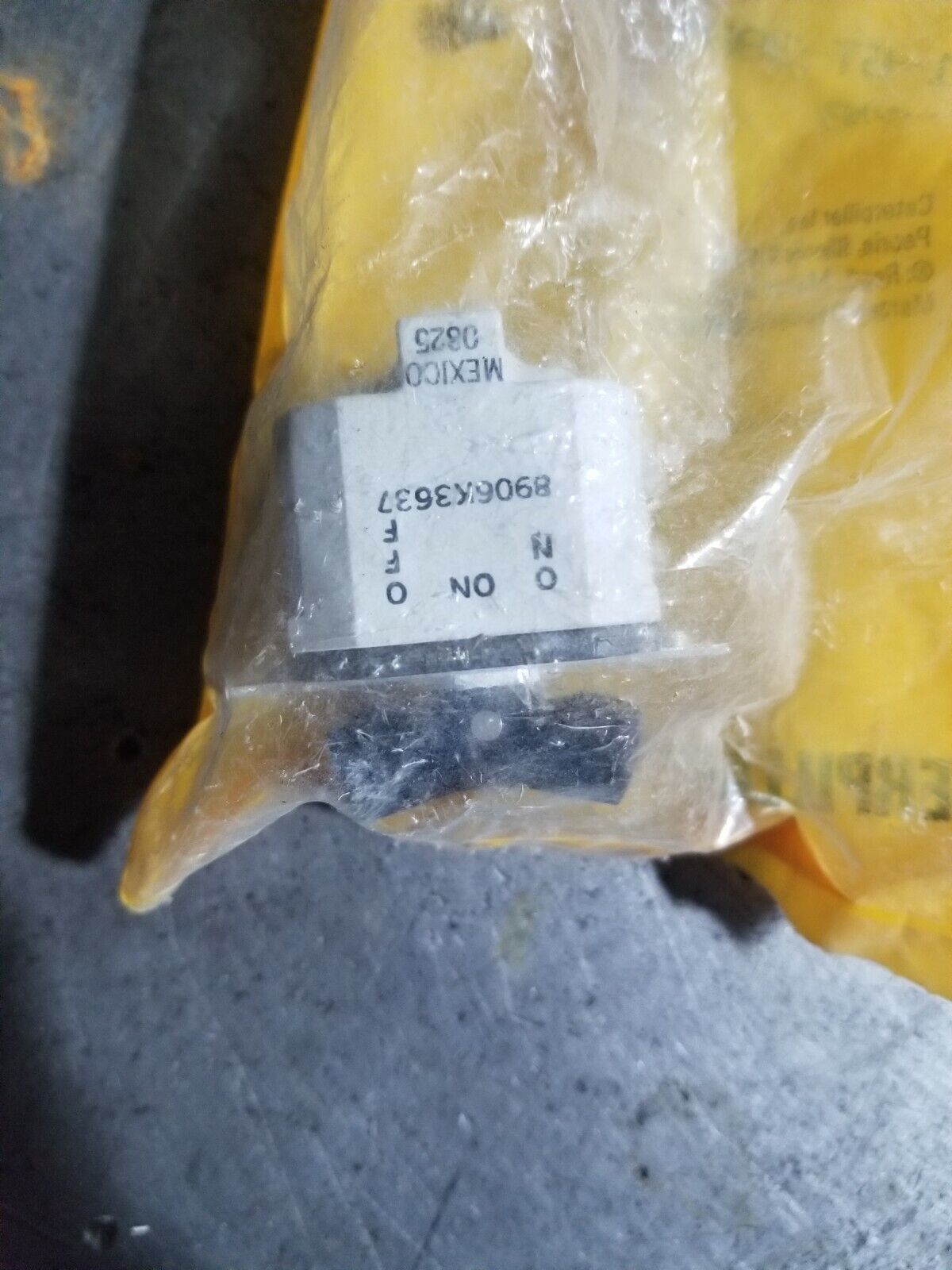 6t-3989 CATERPILLAR SWITCH