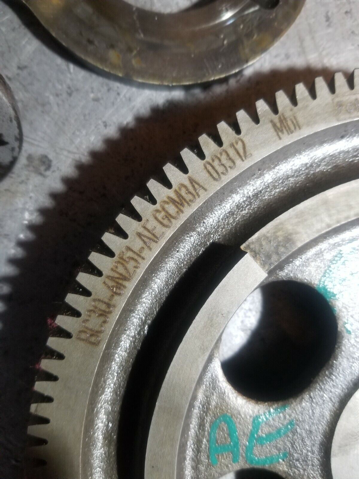 6.7 Powerstroke Camshaft Gear BC3Q-6N251-AE with retainer and bolt