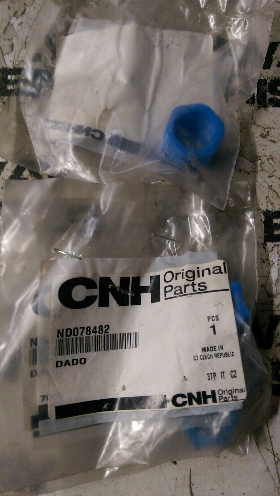 LOT OF 3 ND078482 CASE CNH NUT