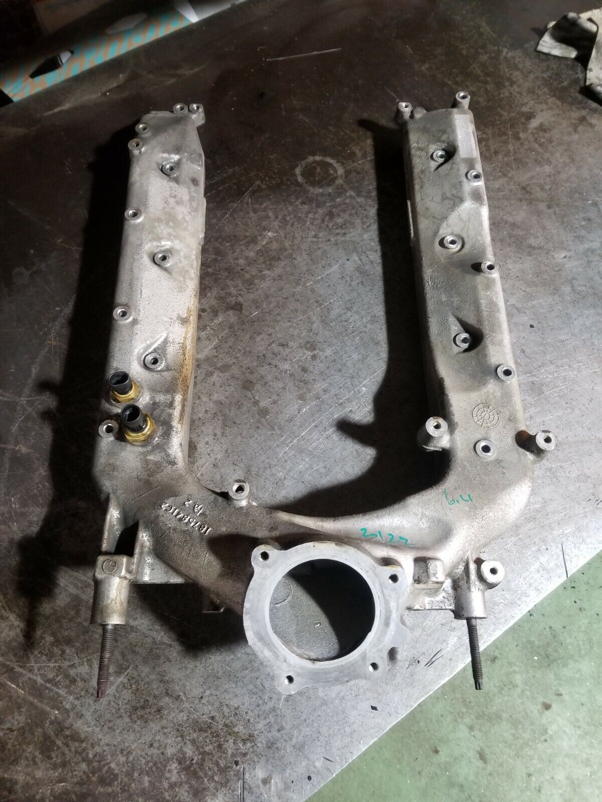 1875841C2 2008-2010 Ford Powerstroke 6.4L Turbo Diesel Intake Manifold