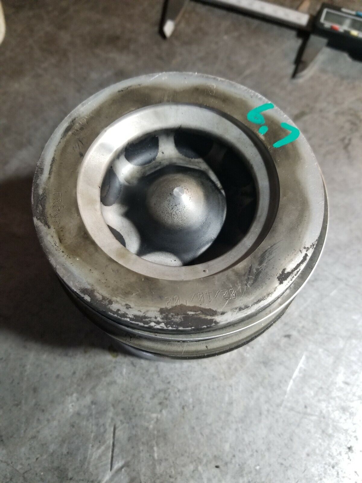 MAHLE 1295 102055 6.7L CUMMINS PISTON