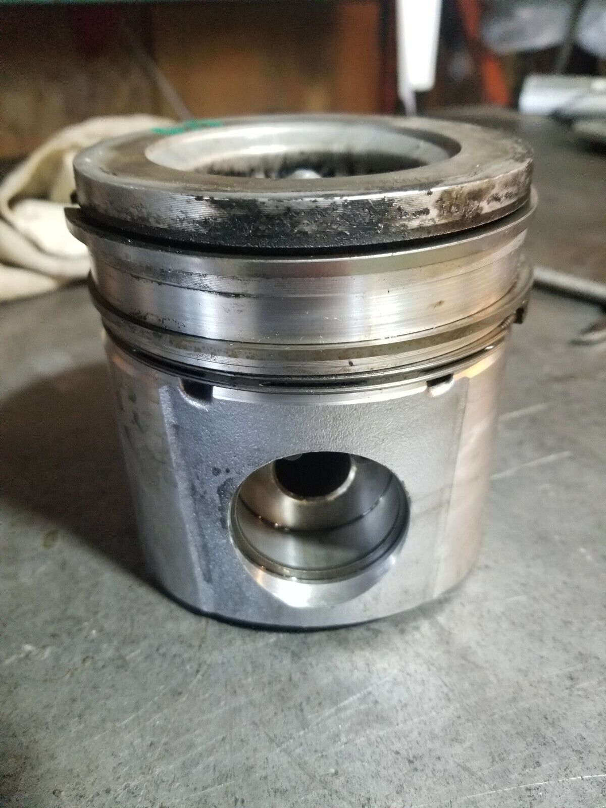 MAHLE 1295 102055 6.7L CUMMINS PISTON