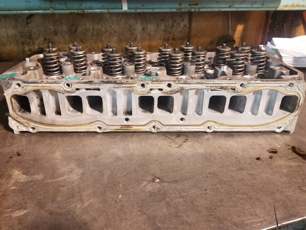 2006-2010 Chevy GMC 6.6 LBZ LMM DURAMAX CYLINDER HEAD RH PASSENGER REF522