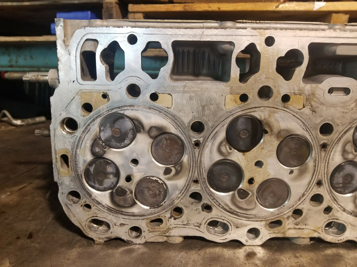 2006-2010 Chevy GMC 6.6 LBZ LMM DURAMAX CYLINDER HEAD RH PASSENGER REF522