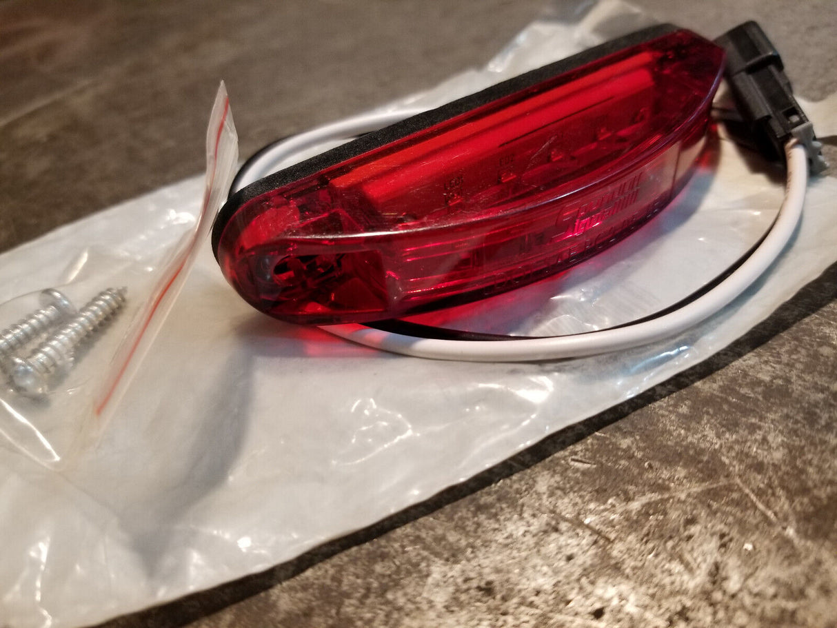 NEW 10044492 LIGHT,CL,MKR,RED,LED W/PIGTAIL CONNECTOR