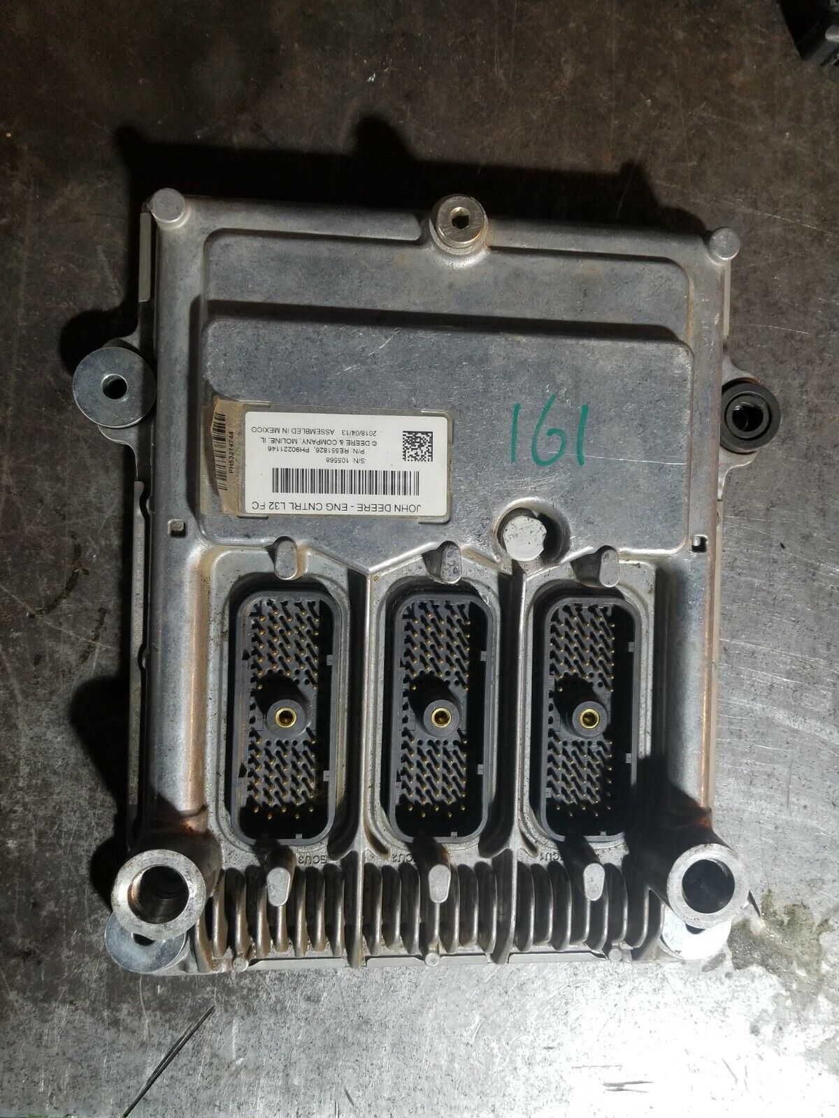 JOHN DEERE ECM RE551826 PH90221146 ENG CNTRL L32 FC