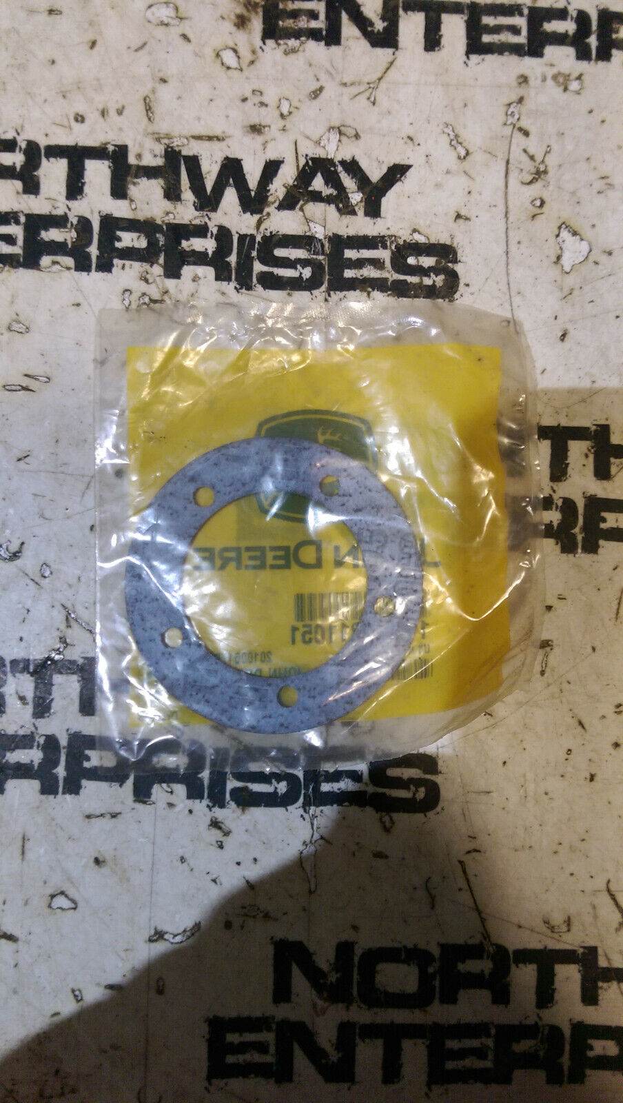 JOHN DEERE T211051 GASKET