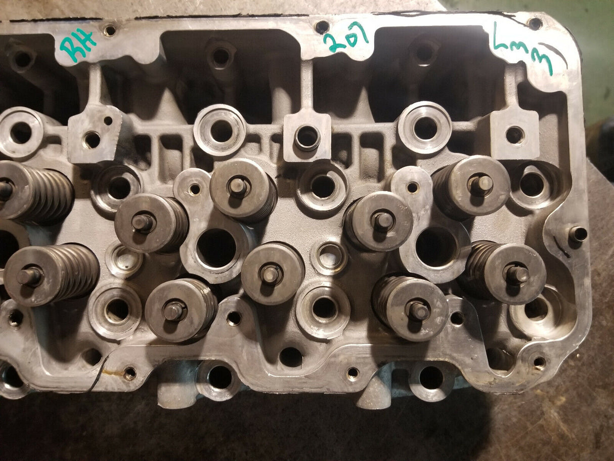 2006-2010 Chevy GMC 6.6 LBZ LMM DURAMAX CYLINDER HEAD RH PASSENGER