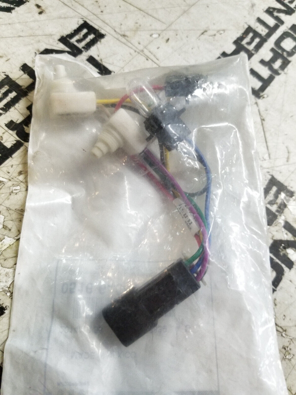 MOPAR WIRING CONNECTOR KIT 05166454AA