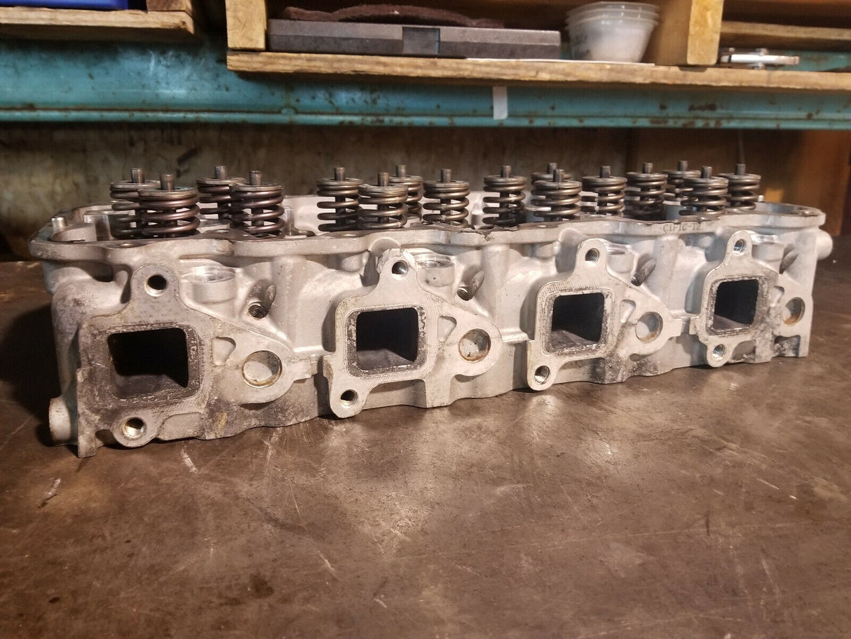 2006-2010 Chevy GMC 6.6 LBZ LMM DURAMAX CYLINDER HEAD RH PASSENGER