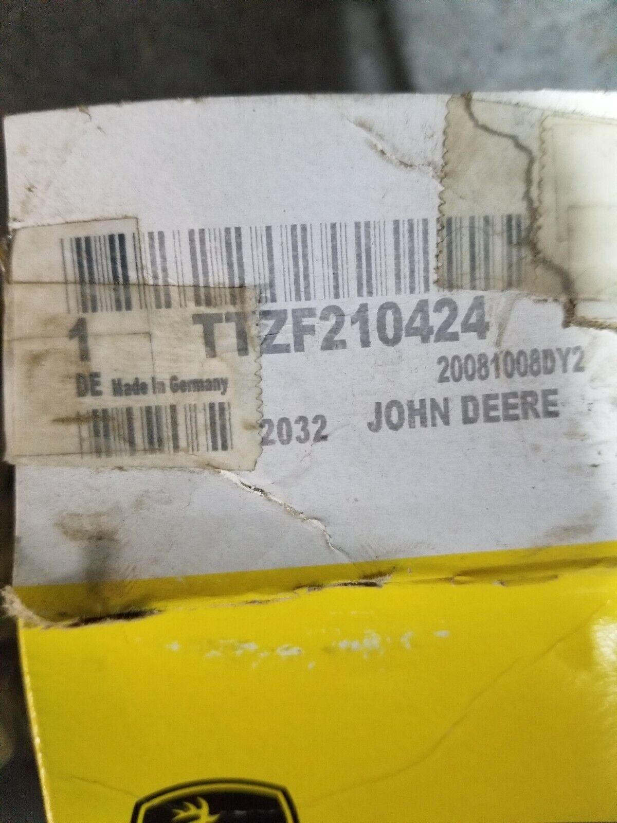 ttzf210424 John Deere HYDRAULIC FILTER