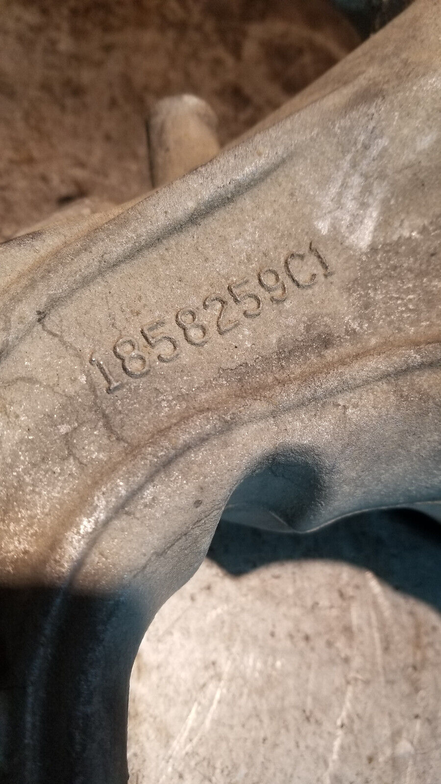 05-07 Ford F250 F350 6.0 6.0L Powerstroke Diesel Intake Manifold 1858259C1