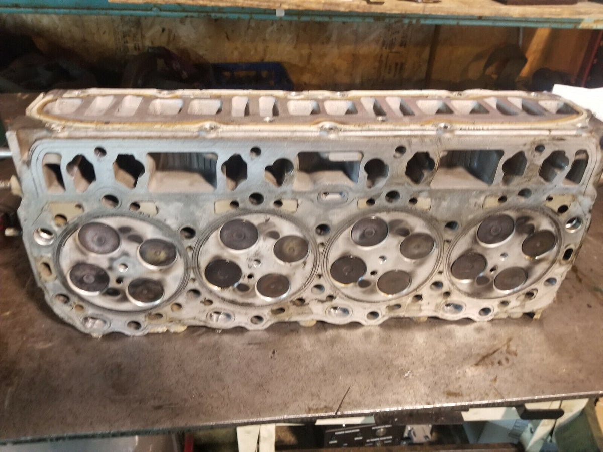 2006-2010 Chevy GMC 6.6 LBZ LMM DURAMAX CYLINDER HEAD RH PASSENGER REF109