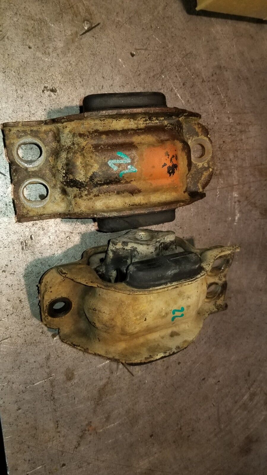 5.9L Dodge Cummins Engine Mounts