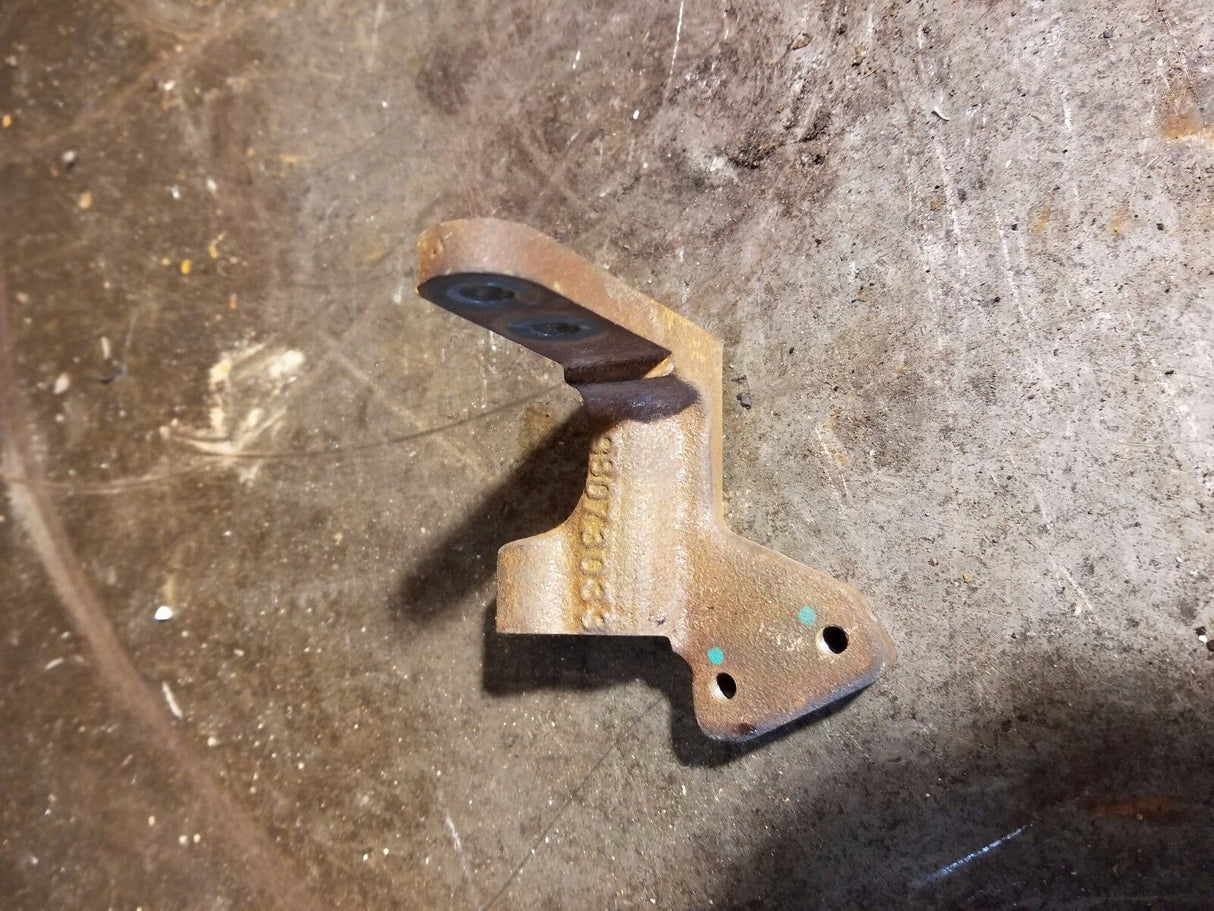 2011-2015 LML COOLER BRACKET 98073033