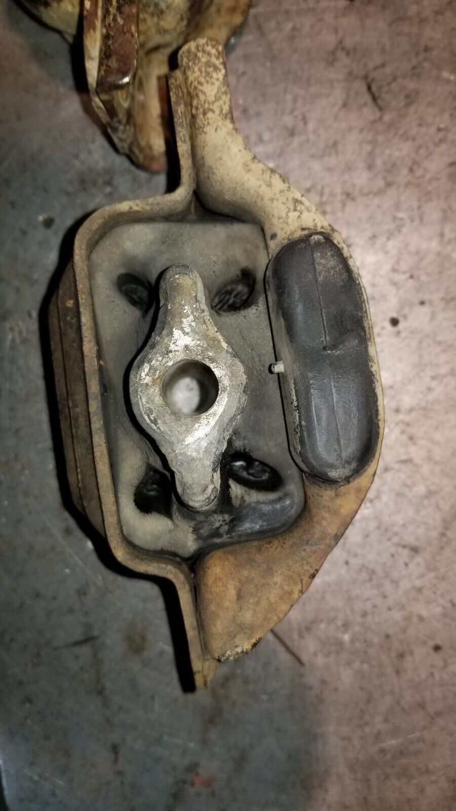 5.9L Dodge Cummins Engine Mounts