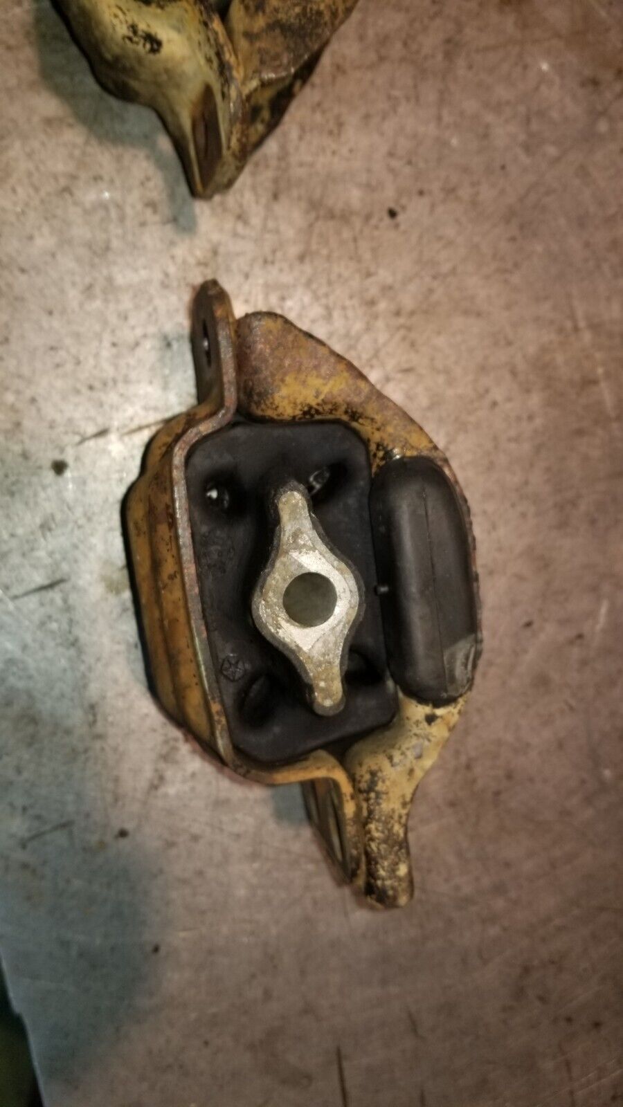 5.9L Dodge Cummins Engine Mounts