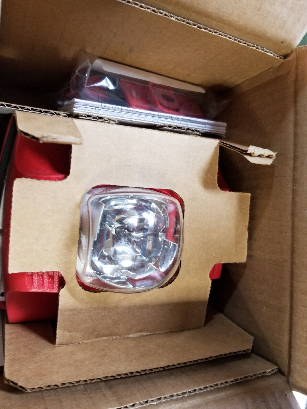 MIRCOM P2RKA 12/24V 2-Wire SpectrAlert Advance Horn/Strobe, Red