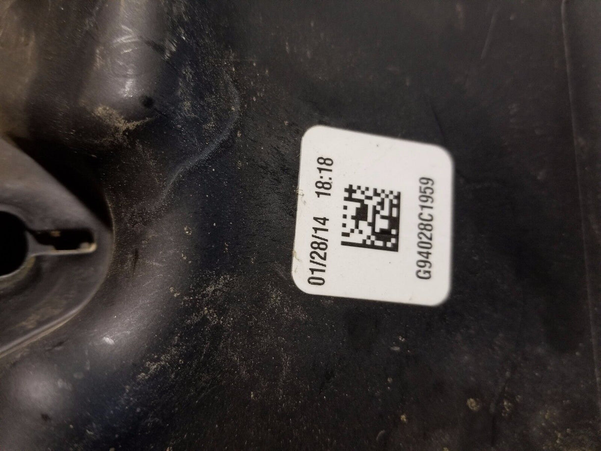 2011-2015 GMC SIERRA 6.6 DURAMAX TURBO LML INTAKE RESONATOR 25887461