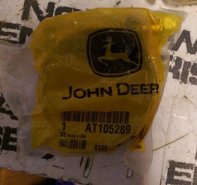 JOHN DEERE AT105289 CLAMP