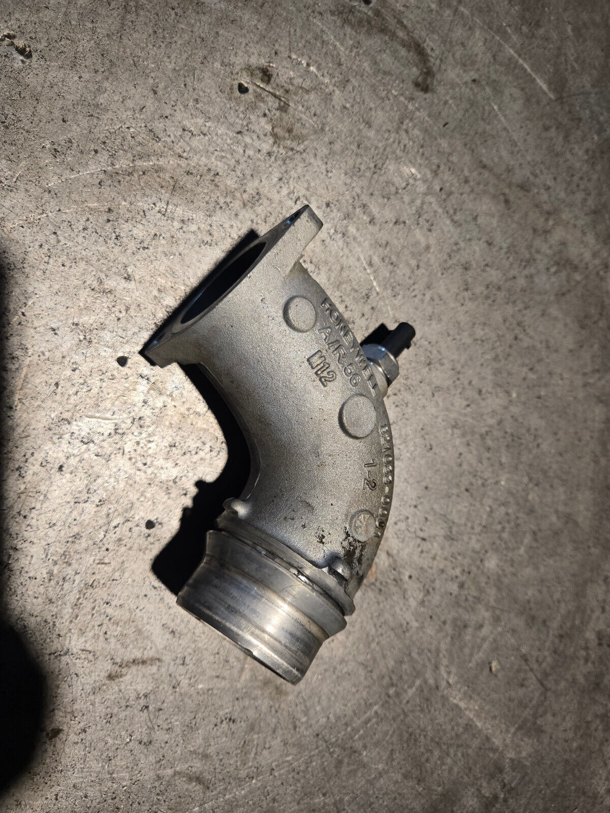 3.0L ECODIESEL TURBOCHARGER COMPRESSED AIR OUTLET PIPE 821033-0001