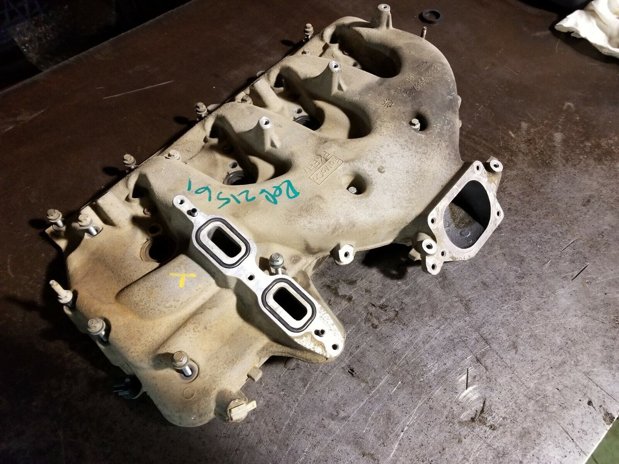 011-0114 2011-2014 ENGINE VALVE COVER DRIVER RIGHT FORD F350 6.7L BC3Q-6582-CC