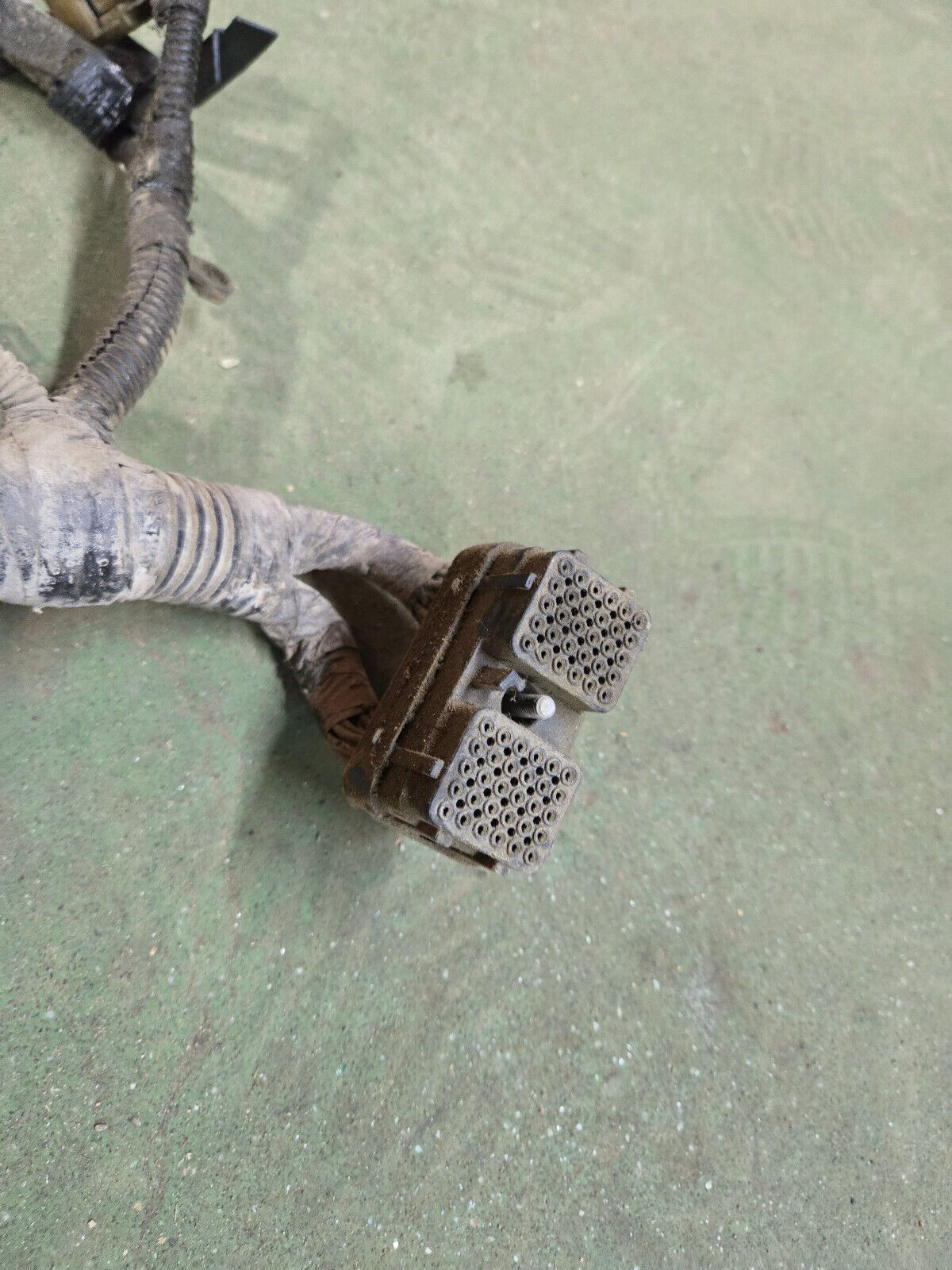 6.7L CUMMINS ENGINE HARNESS 4946123