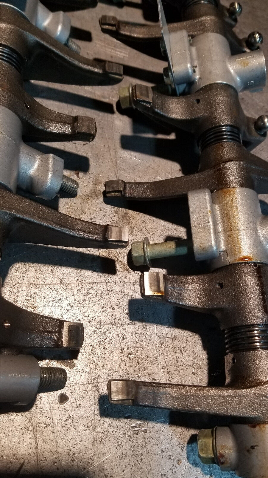 2001-2004 Chevy GMC 6.6 lb7 DURAMAX ROCKER ASSEMBLY