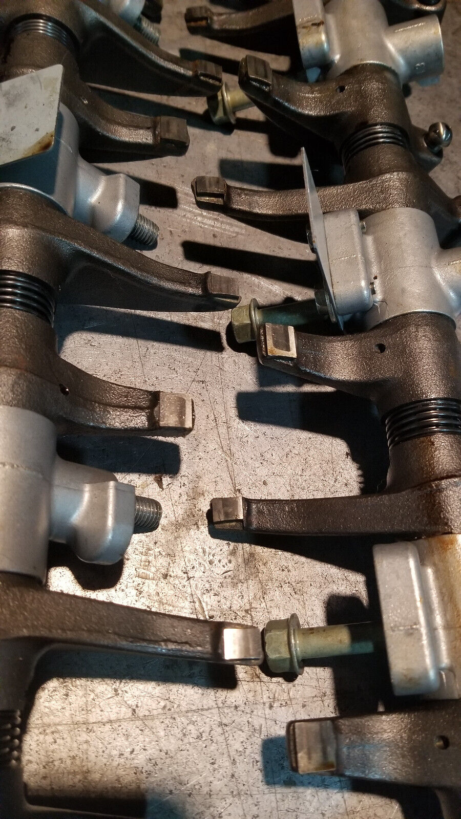 2001-2004 Chevy GMC 6.6 lb7 DURAMAX ROCKER ASSEMBLY