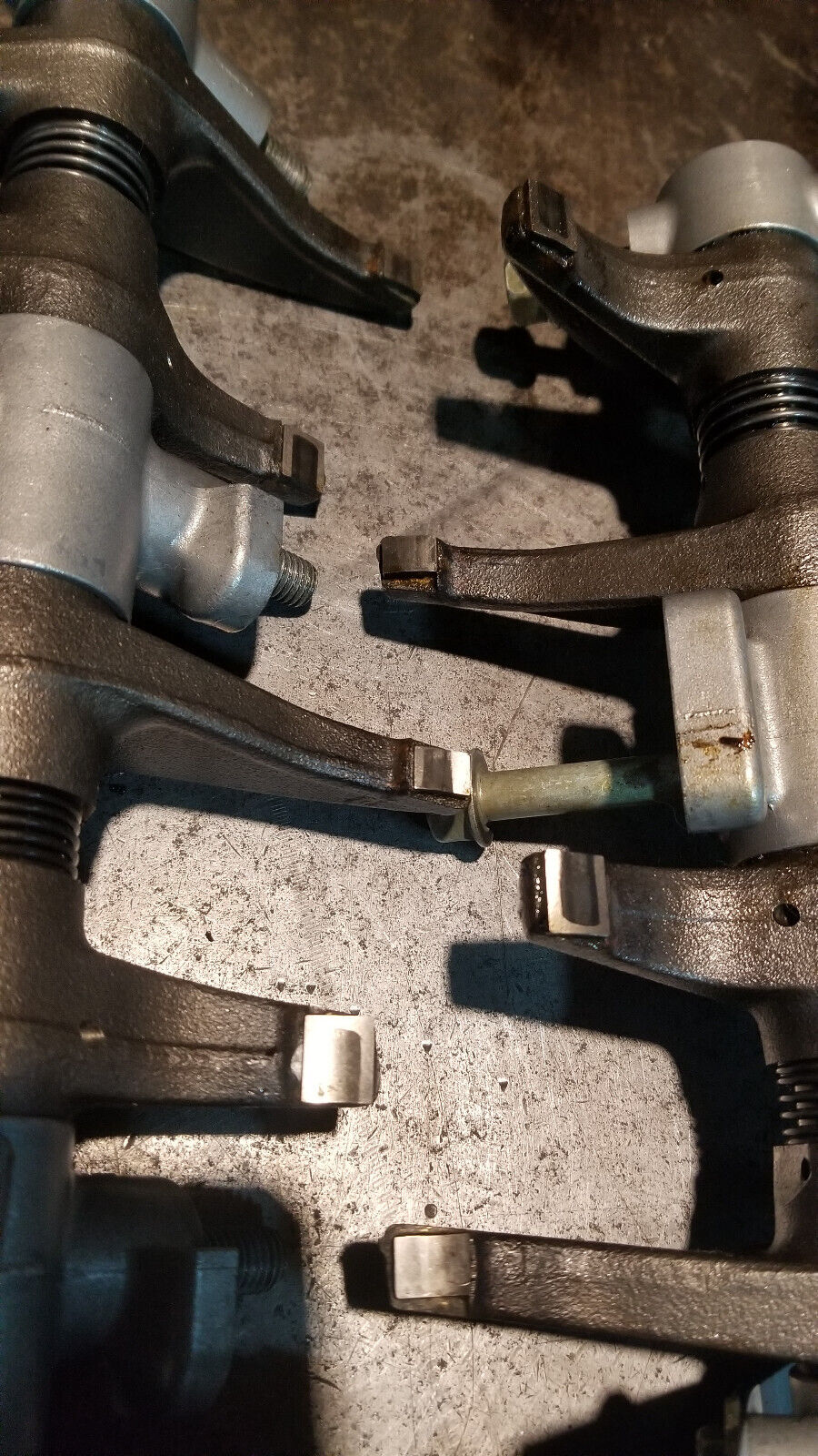 2001-2004 Chevy GMC 6.6 lb7 DURAMAX ROCKER ASSEMBLY