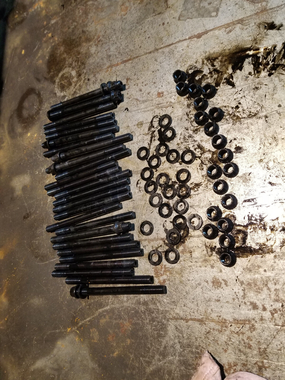 USED ARP HEAD STUD KIT 230-4201 ARP2000 01-09 CHEVROLET GMC 6.6L DURAMAX DIESEL