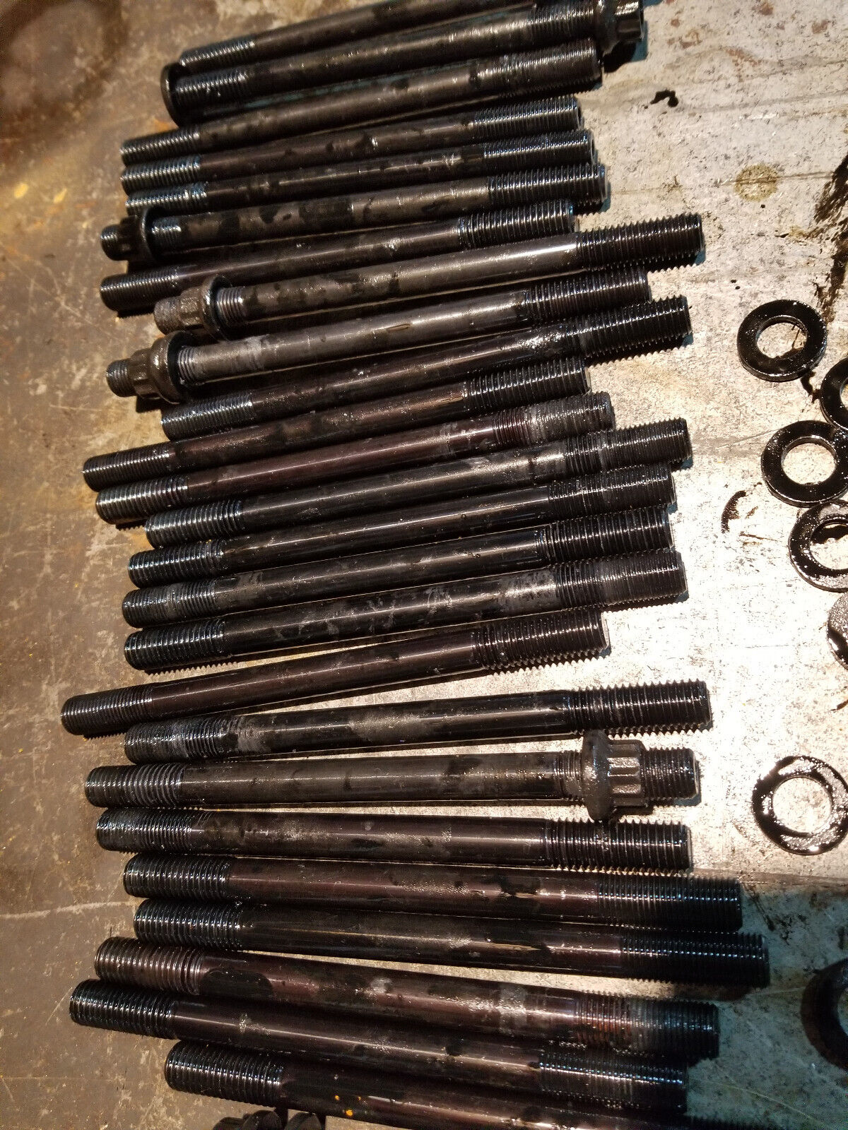 USED ARP HEAD STUD KIT 230-4201 ARP2000 01-09 CHEVROLET GMC 6.6L DURAMAX DIESEL