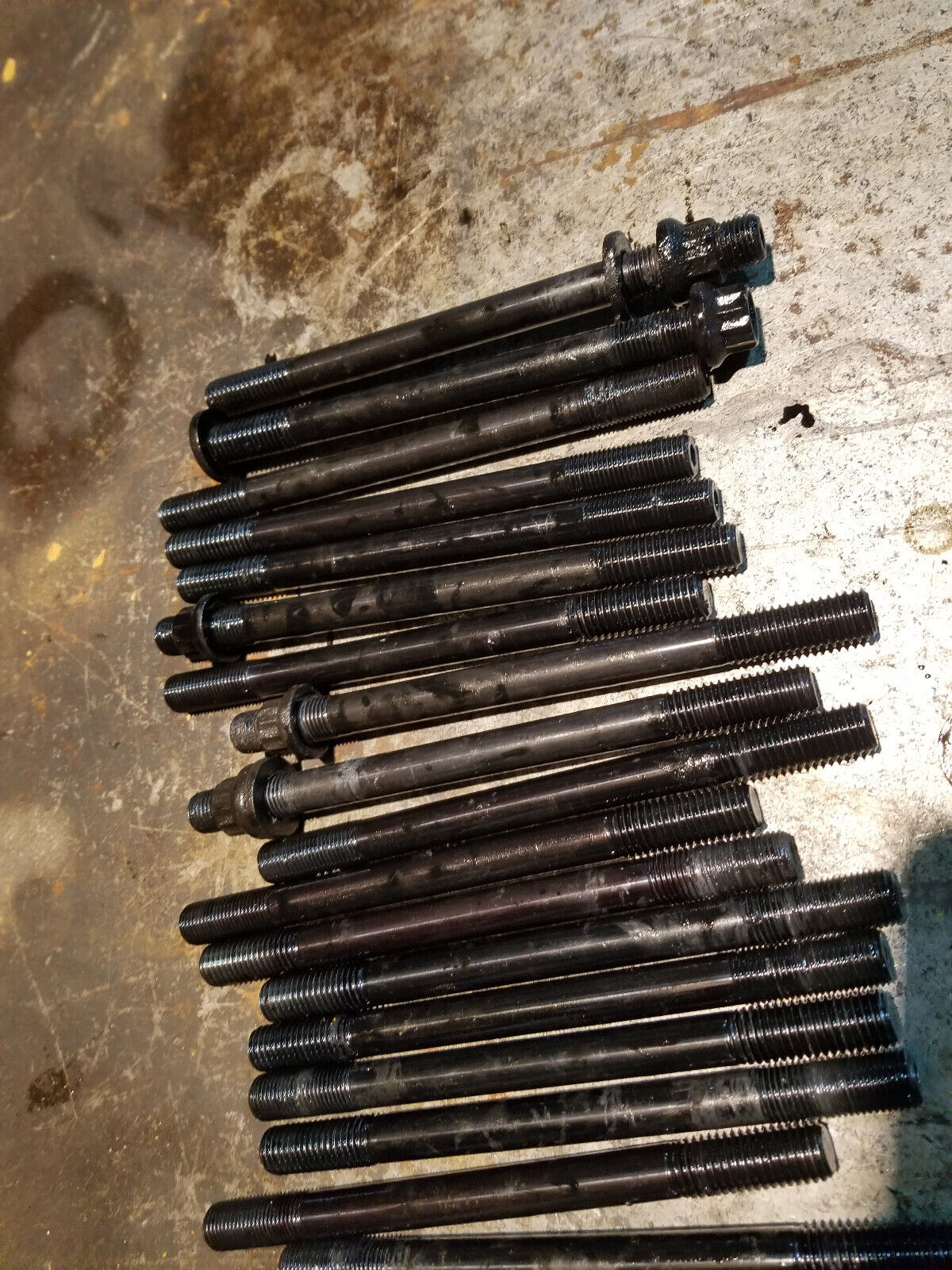 USED ARP HEAD STUD KIT 230-4201 ARP2000 01-09 CHEVROLET GMC 6.6L DURAMAX DIESEL