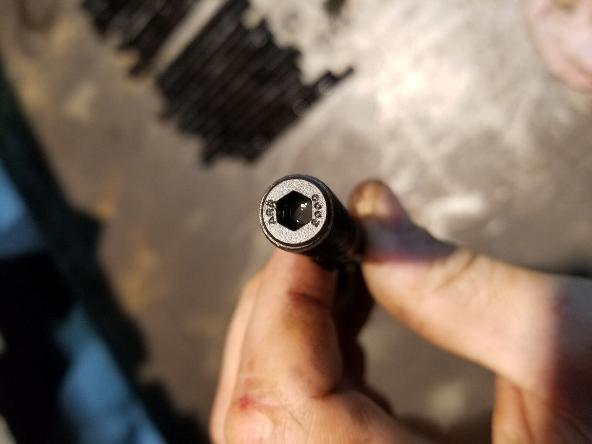 USED ARP HEAD STUD KIT 230-4201 ARP2000 01-09 CHEVROLET GMC 6.6L DURAMAX DIESEL