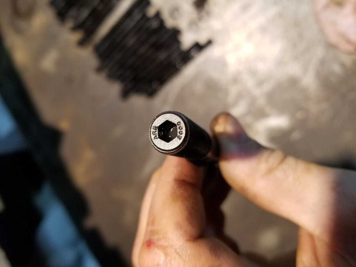 USED ARP HEAD STUD KIT 230-4201 ARP2000 01-09 CHEVROLET GMC 6.6L DURAMAX DIESEL