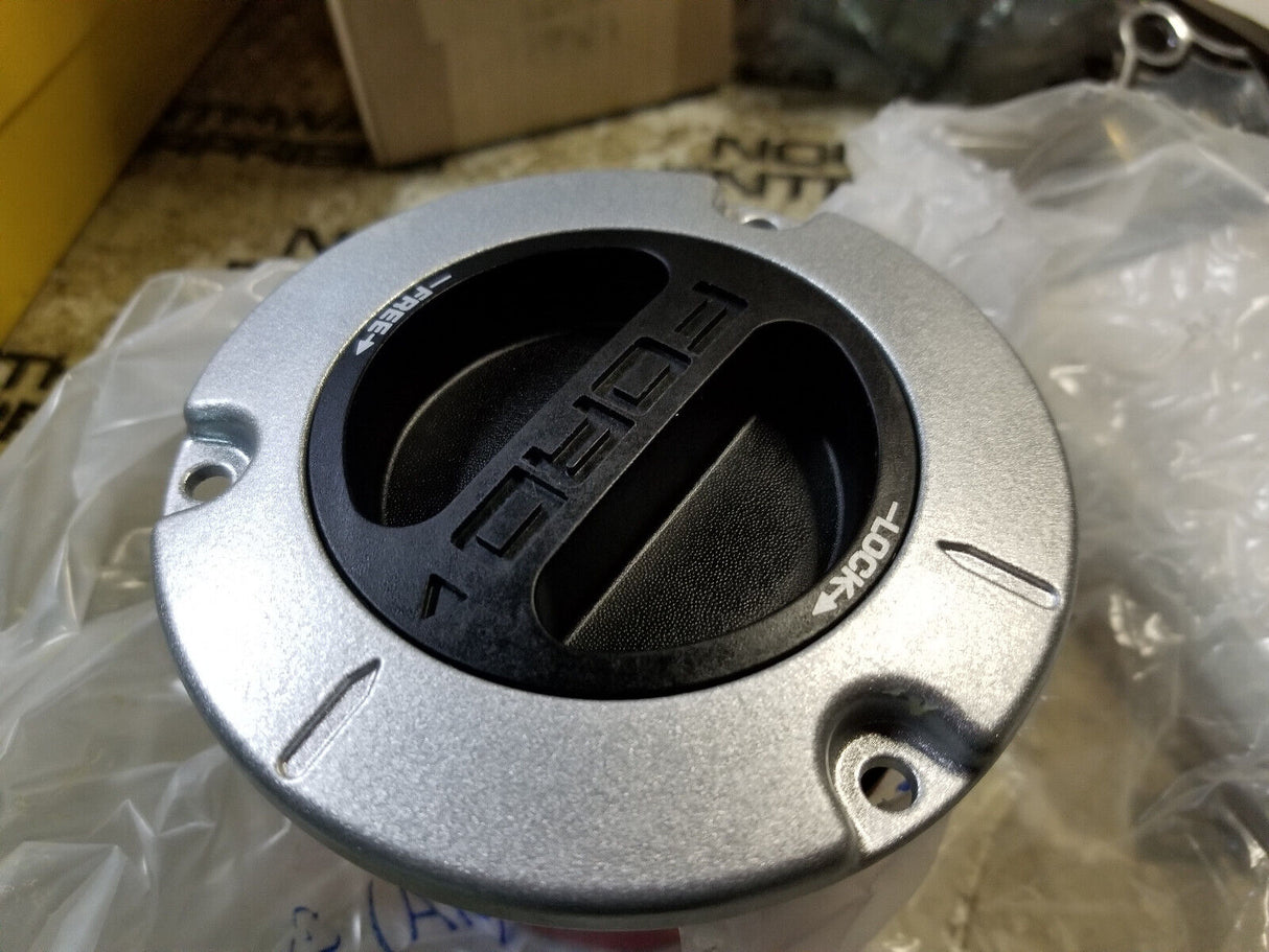 OEM NEW Front Manual Locking Hub 05-16 Ford F-Series Super Duty BC3Z-3B396-B