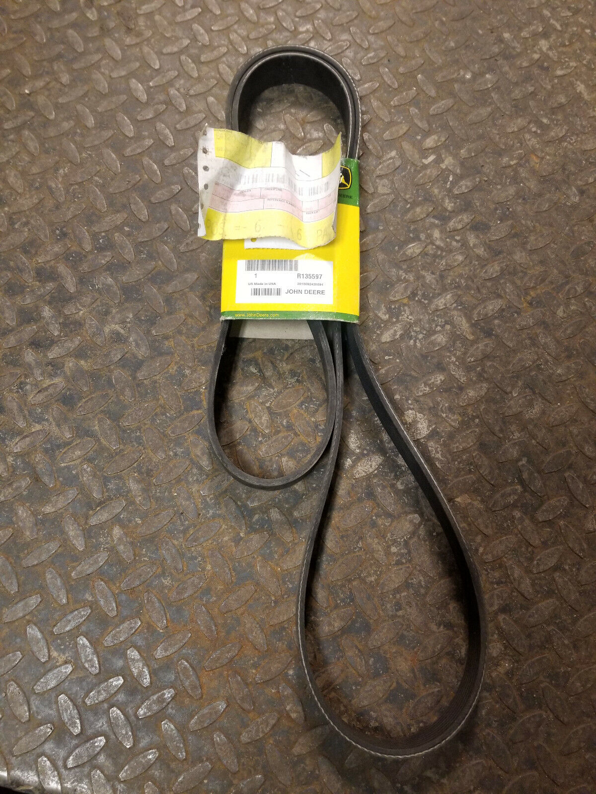 R135597 JOHN DEERE BELT