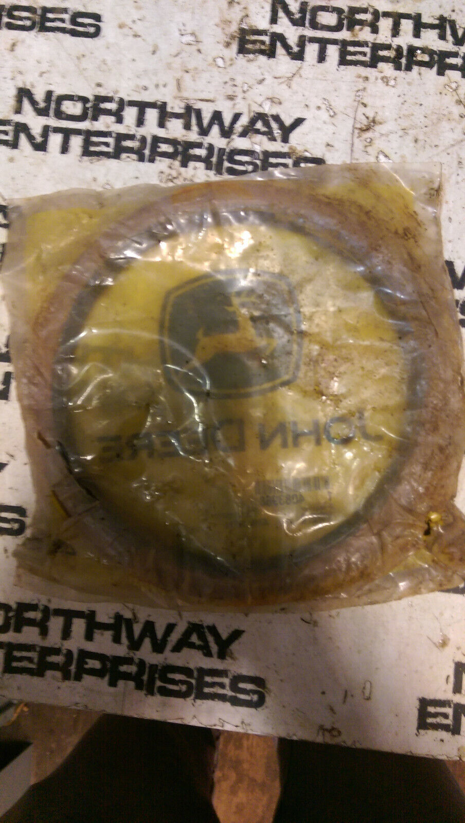JOHN DEERE 4083968 SEAL