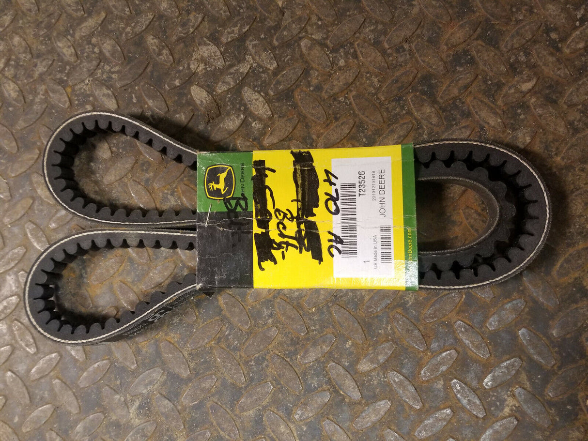 T23526 JOHN DEERE BELT
