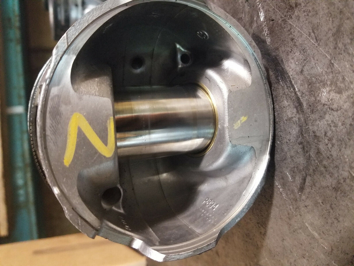 07-10 2007-2010 DURAMAX 6.6 6.6L LBZ LMM ENGINE PISTON RH STD 97374384