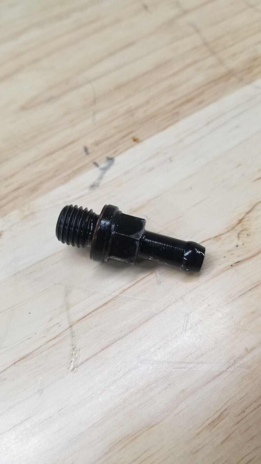 01-10 6.6L Chevrolet Duramax LB7 LLY LBZ LMM CP3 INLET / OUTLET FITTING