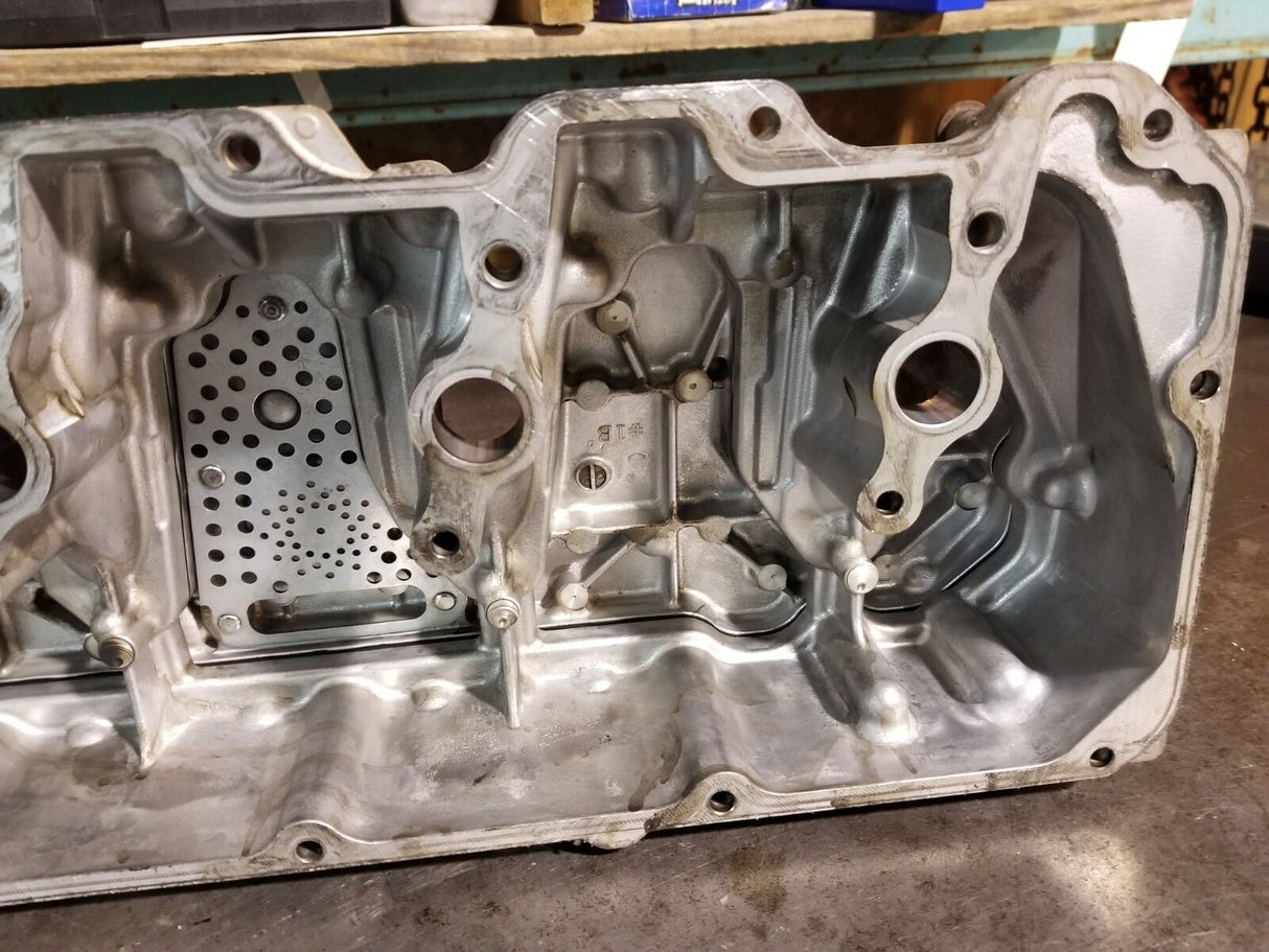 011 012 2011-2015 DURAMAX 6.6 6.6L DIESEL LML VALVE COVER LH DRIVER ref316