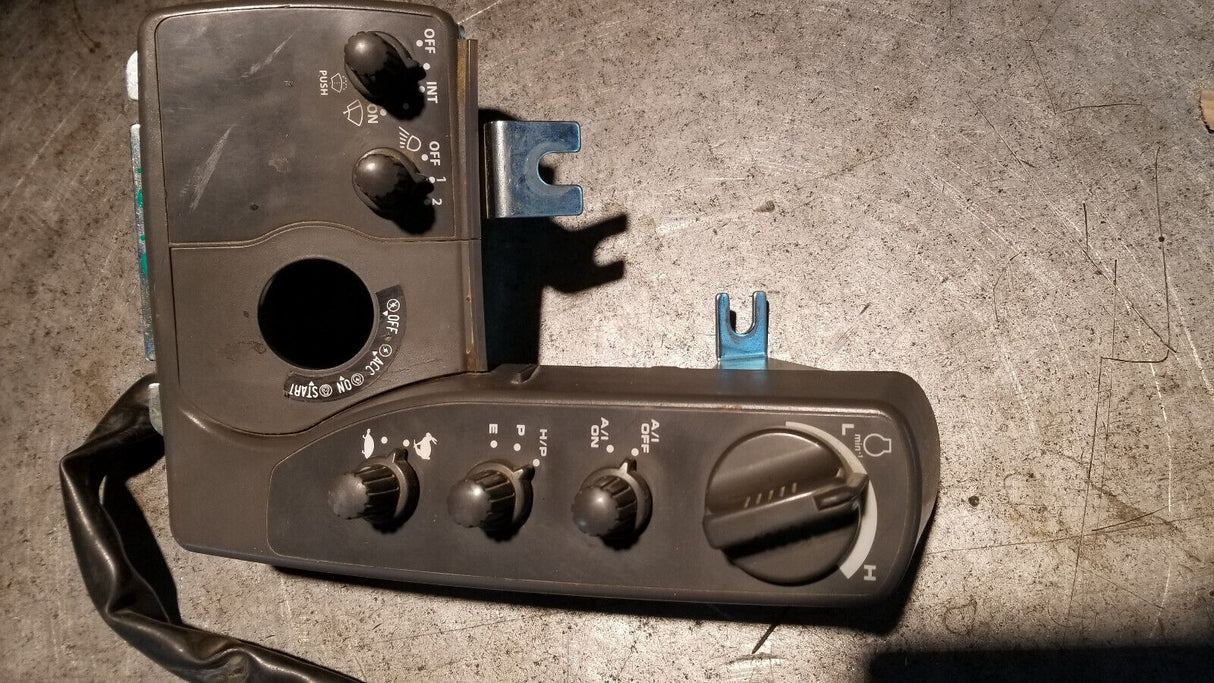 4631128 HK00039 Air Conditioner Controller Switch for ZX200-3 ZX240-3 Hitachi