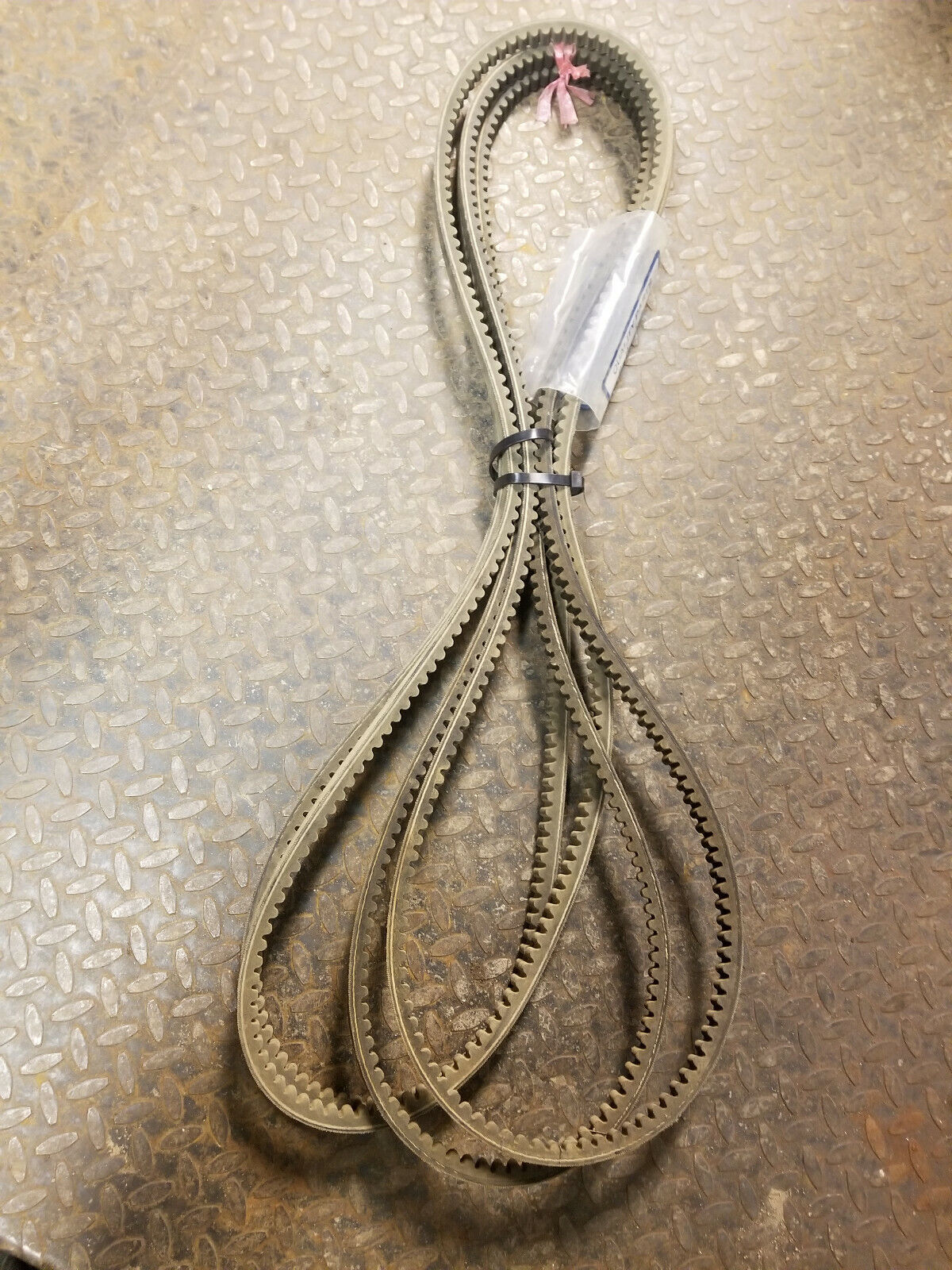 1136714880 COOLING FAN BELT SET OF 4PC