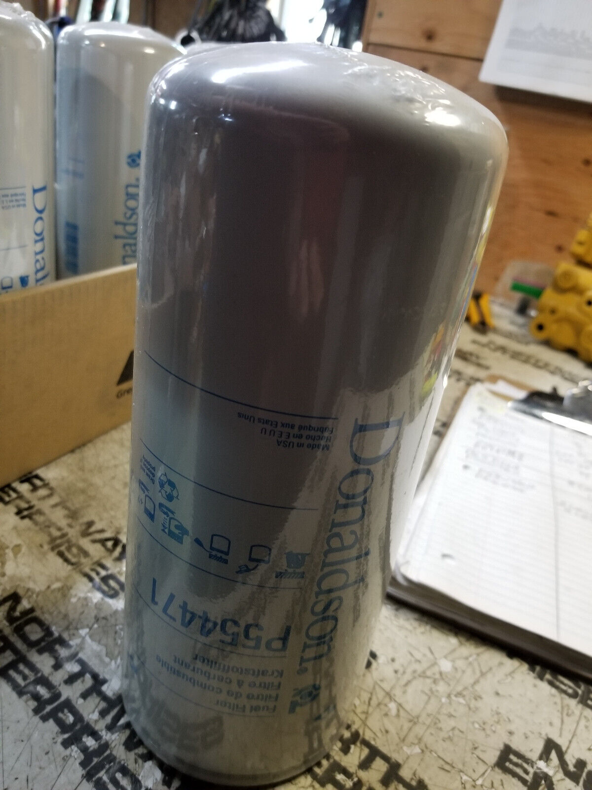 LOT OF 2PC - Donaldson Fuel Filter Spin-on Secondary- P554471