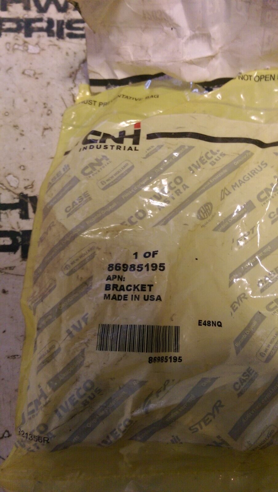 CASE CNH 86985195 BRACKET
